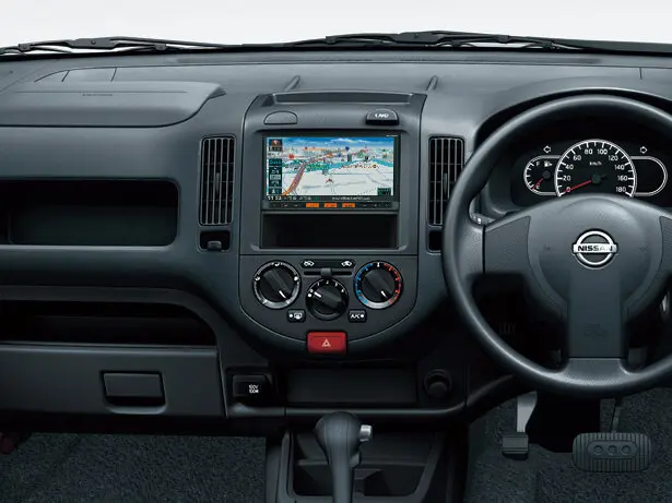 Nissan AD III Рестайлинг Универсал 5 дв. — фото 4