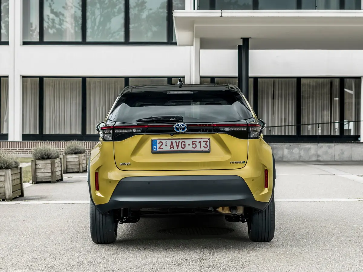Toyota Yaris Cross I Внедорожник 5 дв. — сүрөт 4