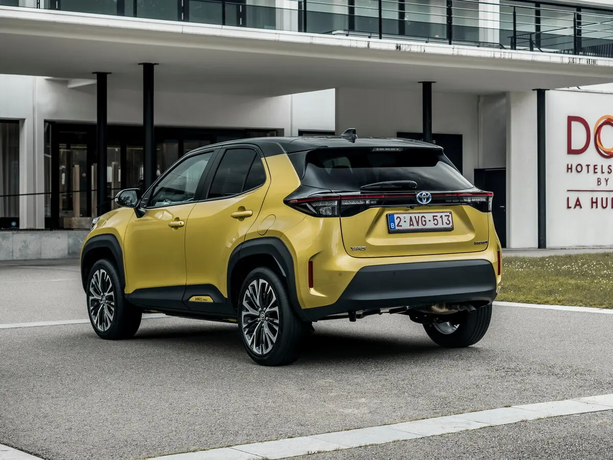 Toyota Yaris Cross I Внедорожник 5 дв. — сүрөт 5