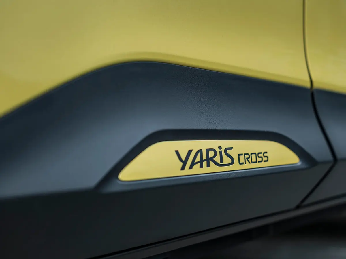 Toyota Yaris Cross I Внедорожник 5 дв. — сүрөт 16