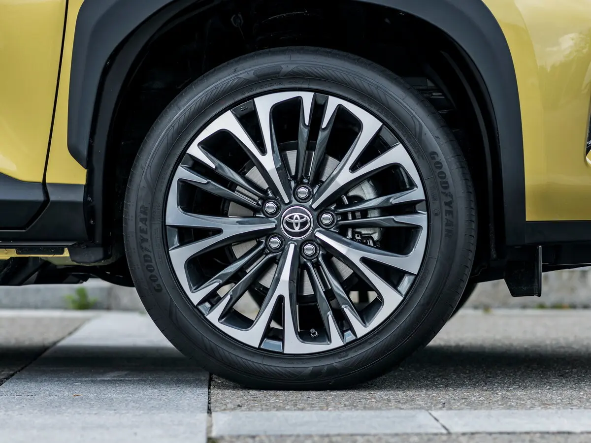 Toyota Yaris Cross I Внедорожник 5 дв. — сүрөт 17