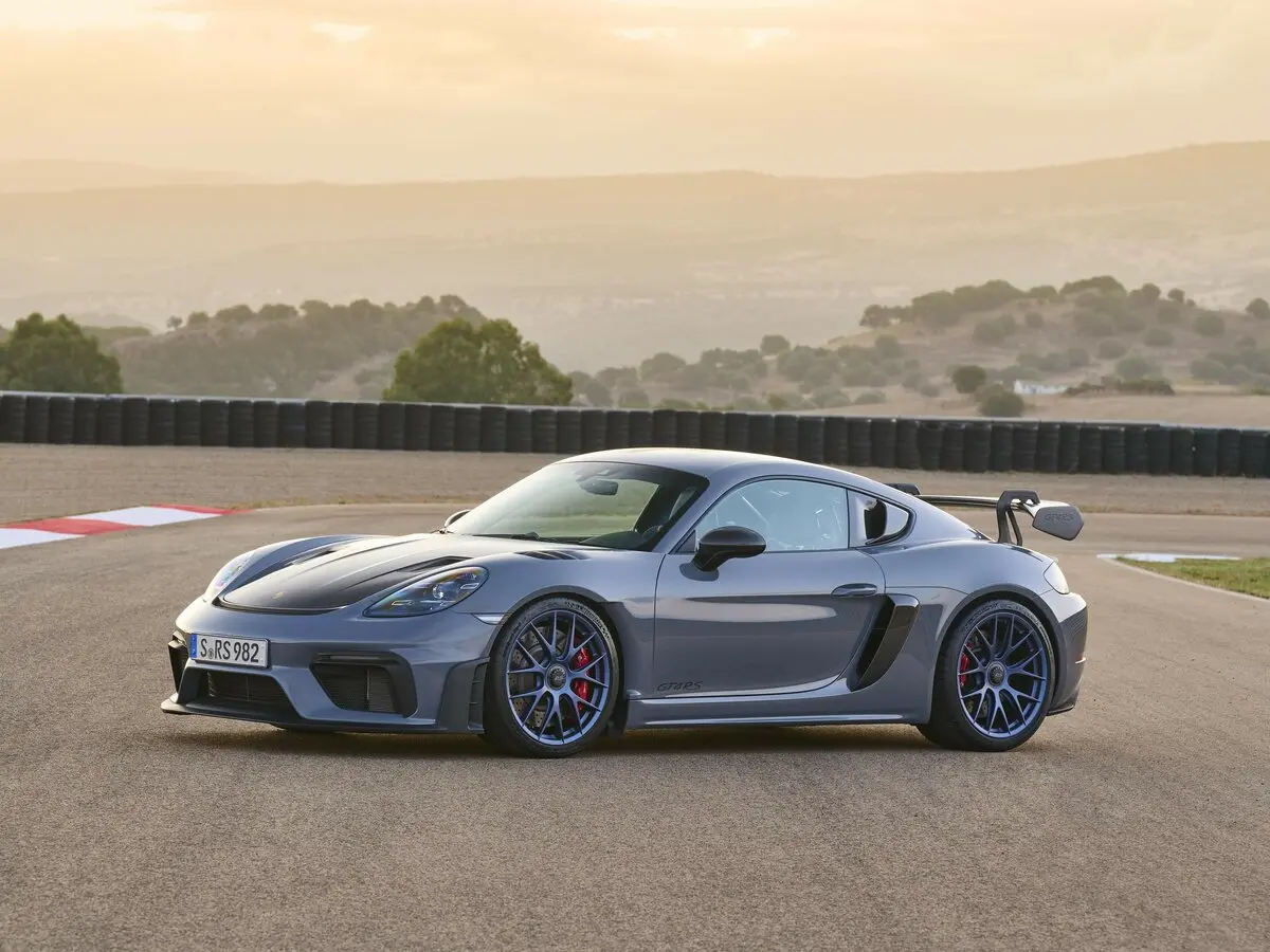 Porsche Cayman GT4 II 718 (982) Купе RS