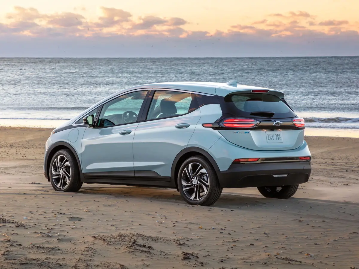 Chevrolet Bolt I Рестайлинг Хэтчбек 5 дв. — сүрөт 5