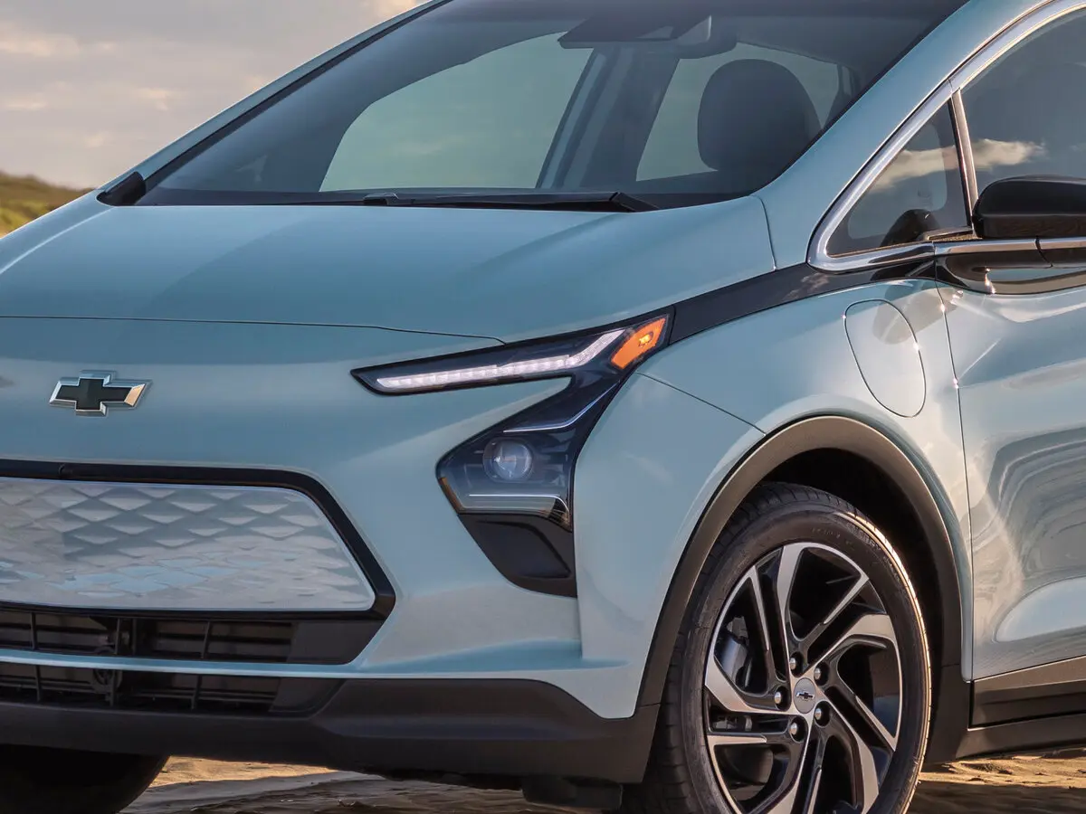 Chevrolet Bolt I Рестайлинг Хэтчбек 5 дв. — сүрөт 12