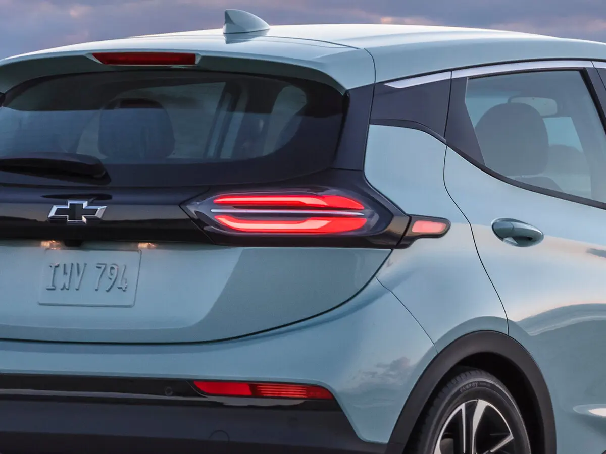 Chevrolet Bolt I Рестайлинг Хэтчбек 5 дв. — сүрөт 13