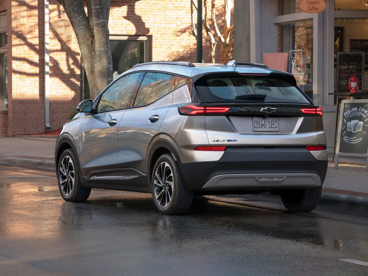 Chevrolet Bolt EUV 2021 – 2023 Внедорожник 5 дв. — 照片 4