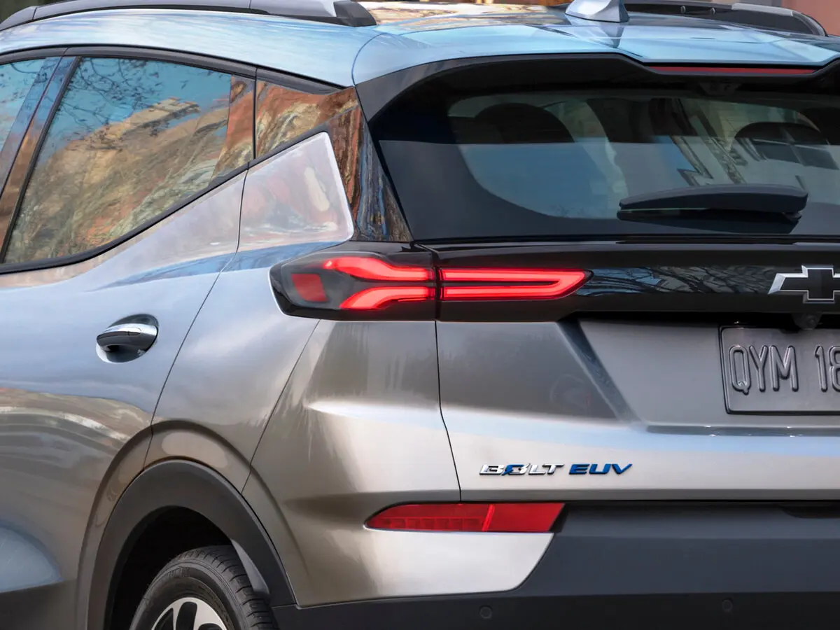 Chevrolet Bolt EUV 2021 – 2023 Внедорожник 5 дв. — 照片 13