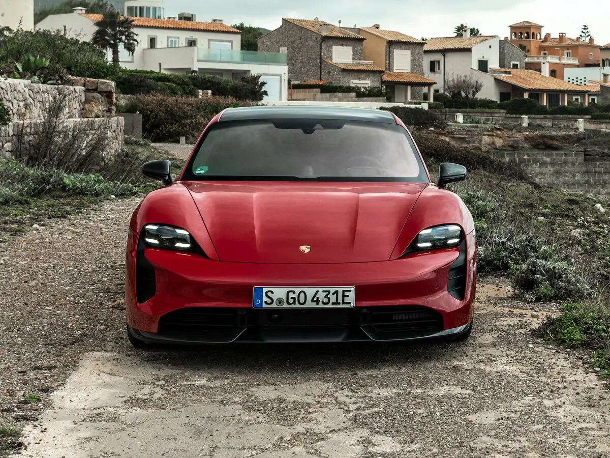 Porsche Taycan I Универсал 5 дв. Sport Turismo — сүрөт 3