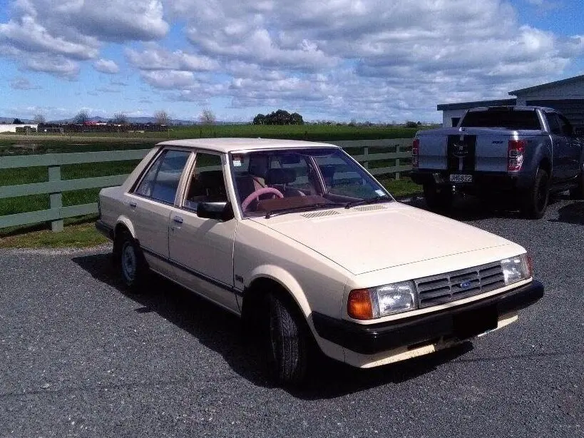 Ford Laser I Седан