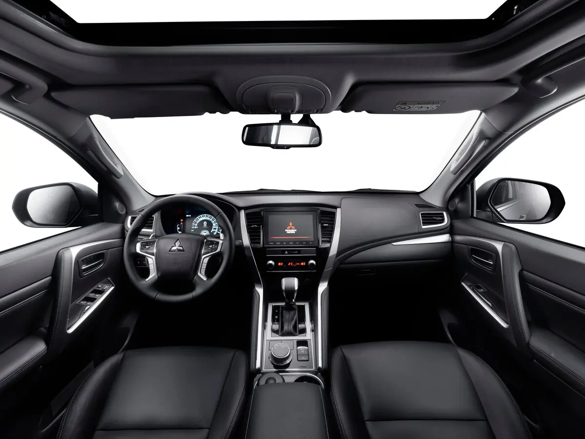 Mitsubishi Montero Sport III Рестайлинг Внедорожник 5 дв. — фото 4