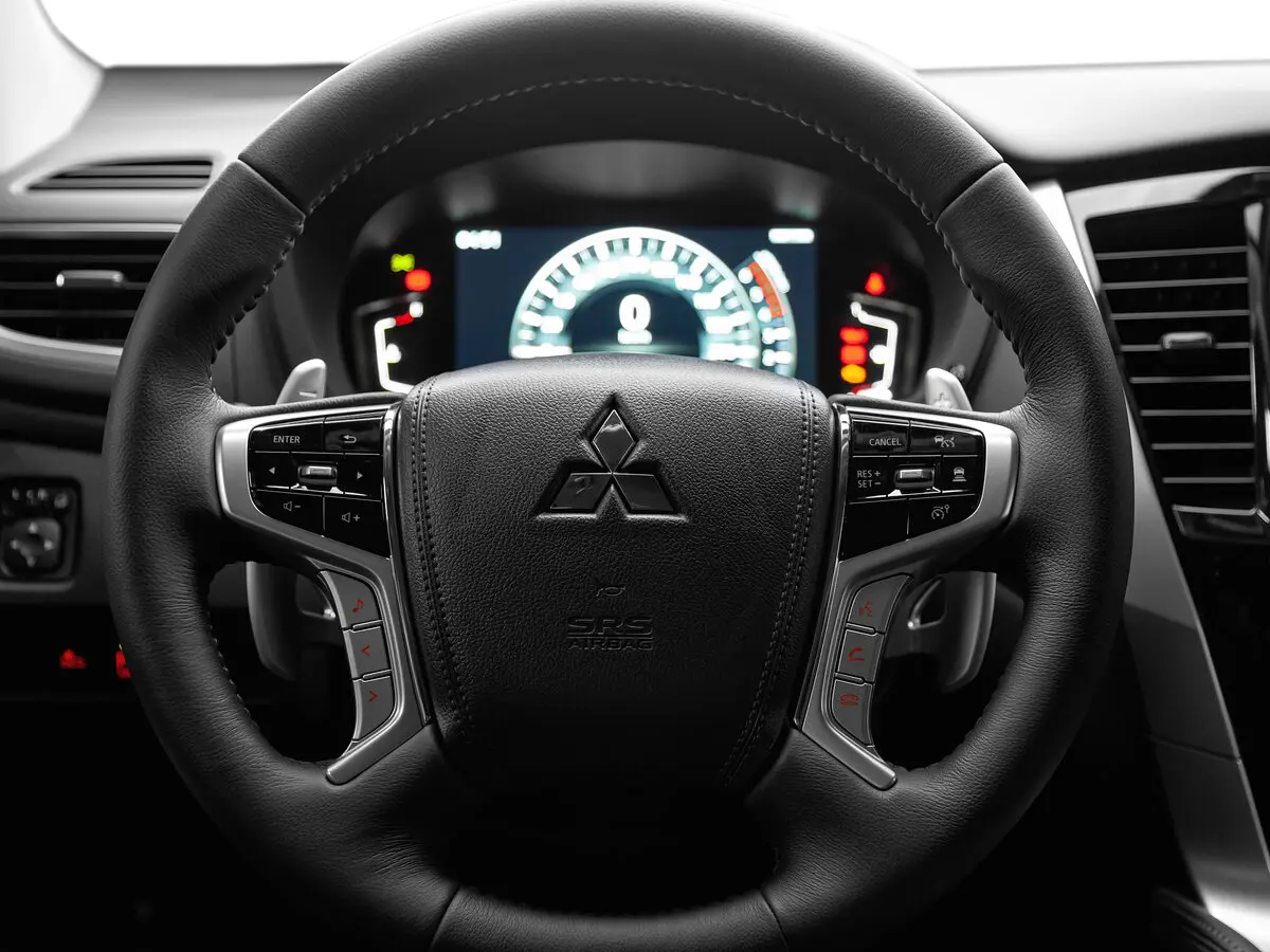 Mitsubishi Montero Sport III Рестайлинг Внедорожник 5 дв. — фото 7