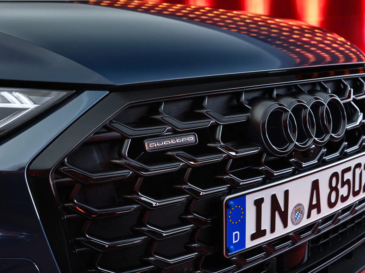 Audi A8 IV (D5) Рестайлинг Седан — photo 13