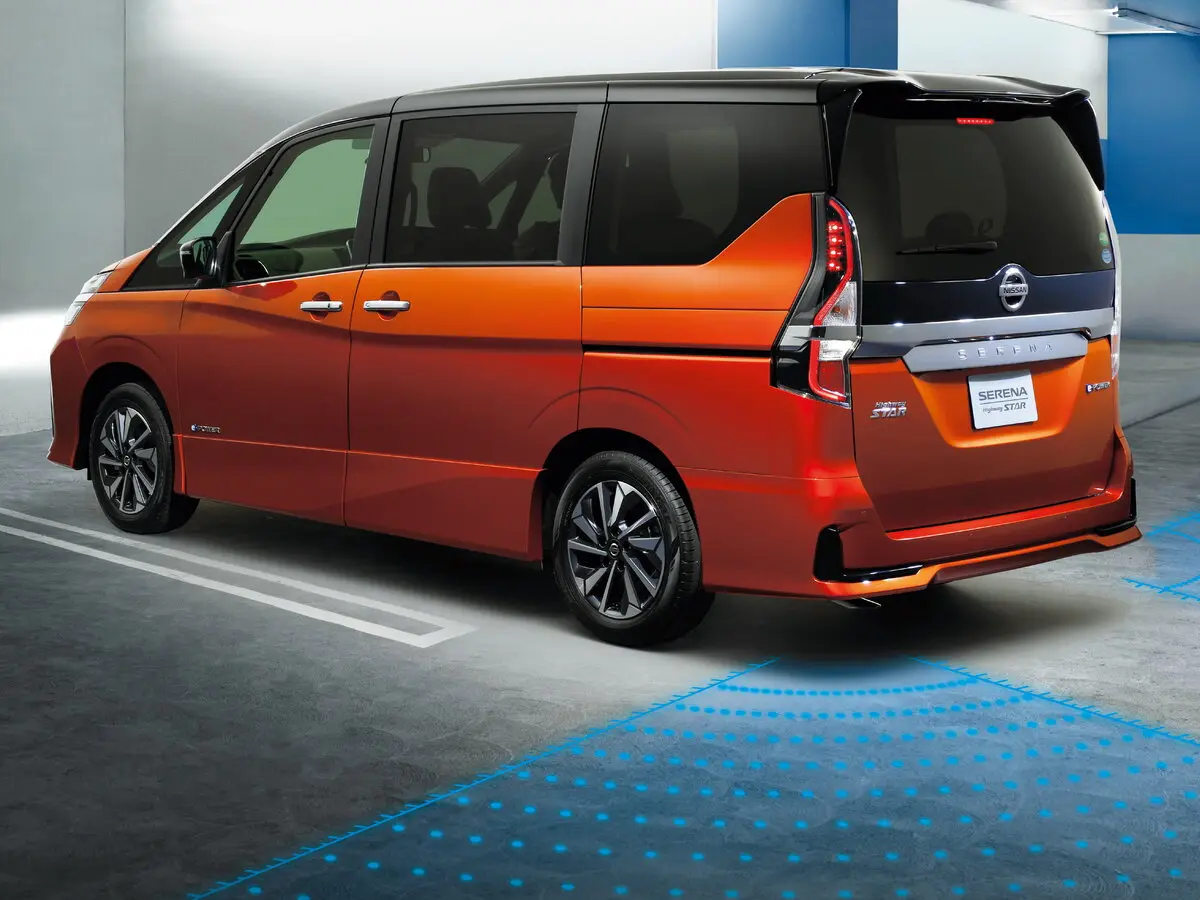 Nissan Serena V (C27) Рестайлинг Минивэн — фото 3
