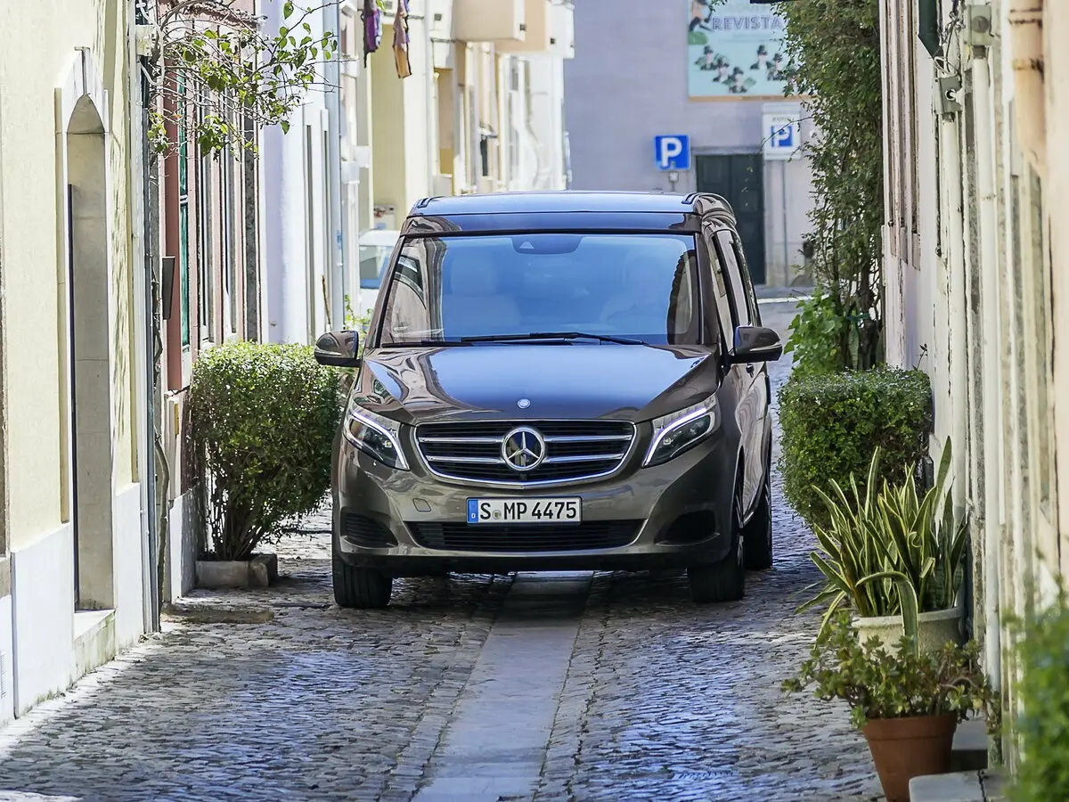 Mercedes-Benz Marco Polo III (W447) Минивэн — 照片 3