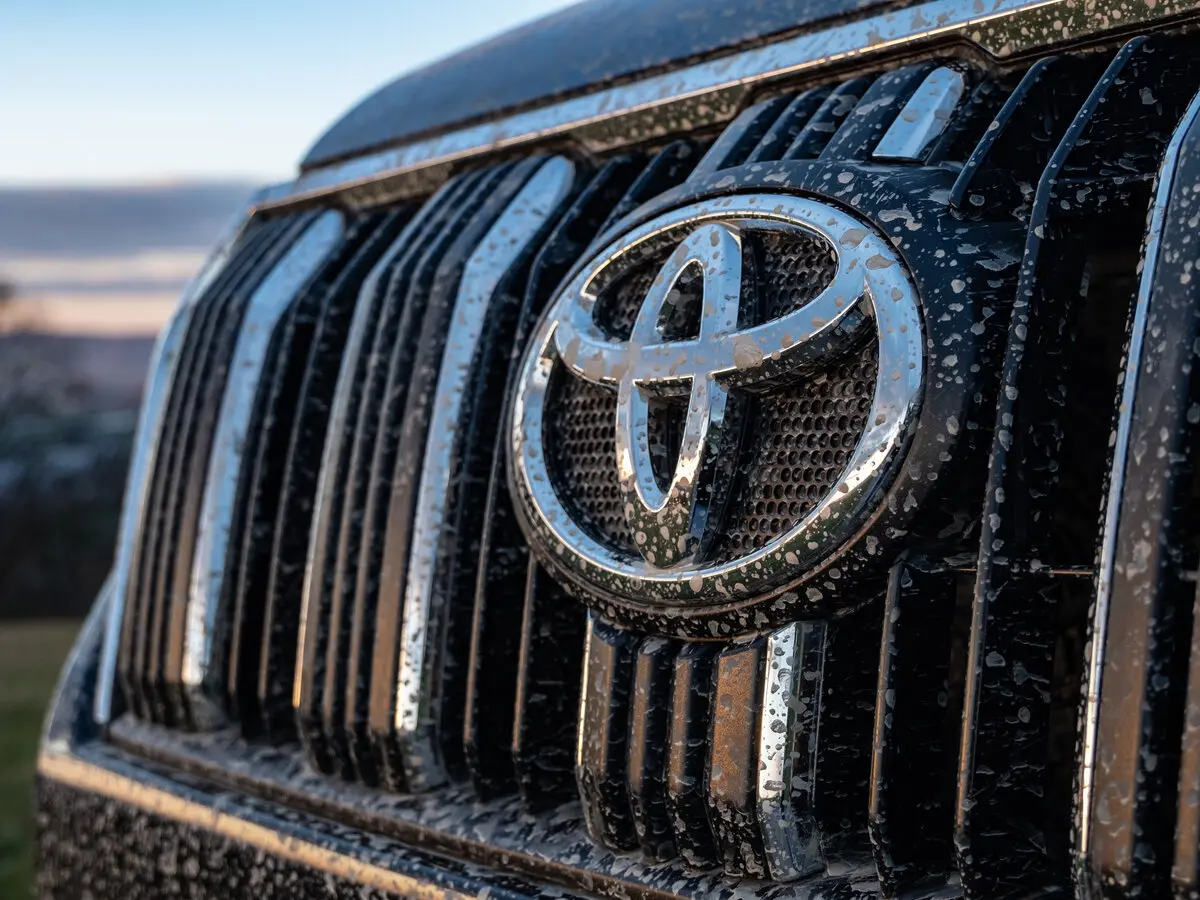 Toyota Land Cruiser Prado 150 Series Рестайлинг 2 Внедорожник 3 дв. — фото 12