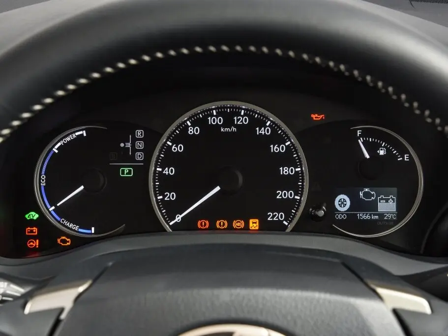 Lexus CT I Рестайлинг 2 Хэтчбек 5 дв. — сүрөт 8