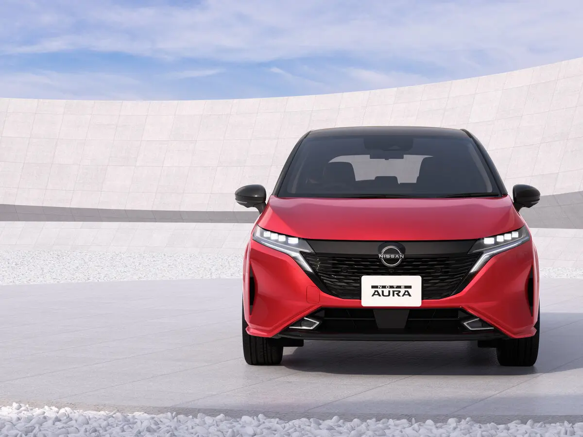 Nissan Note III Хэтчбек 5 дв. Aura — фото 3