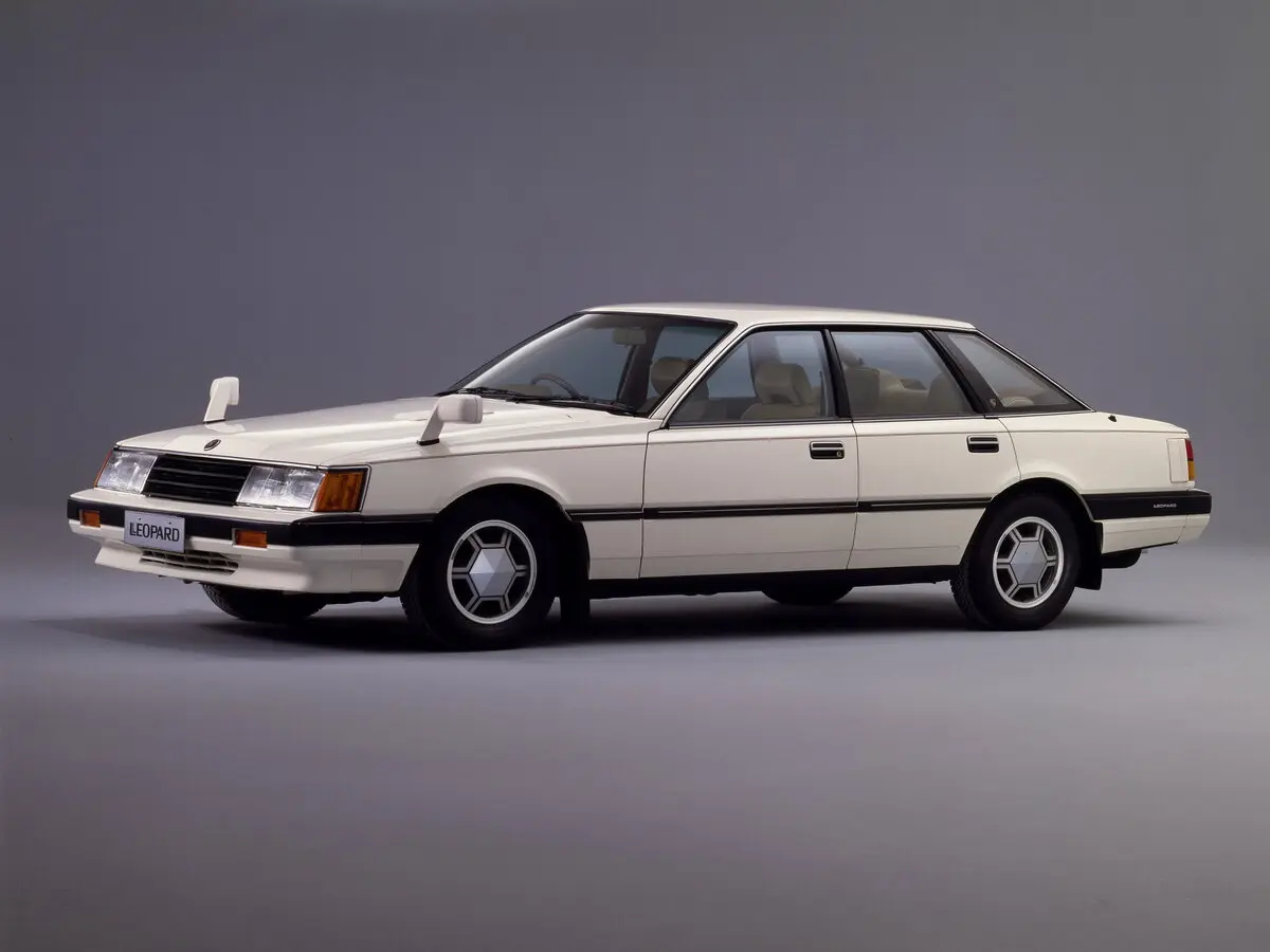Nissan Leopard I (F30) Седан-хардтоп
