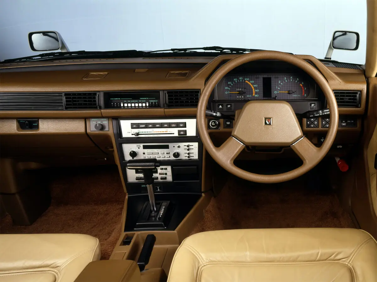 Nissan Leopard I (F30) Седан-хардтоп — сүрөт 5