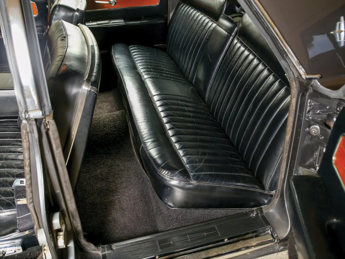 Lincoln Continental IV Седан — сүрөт 8