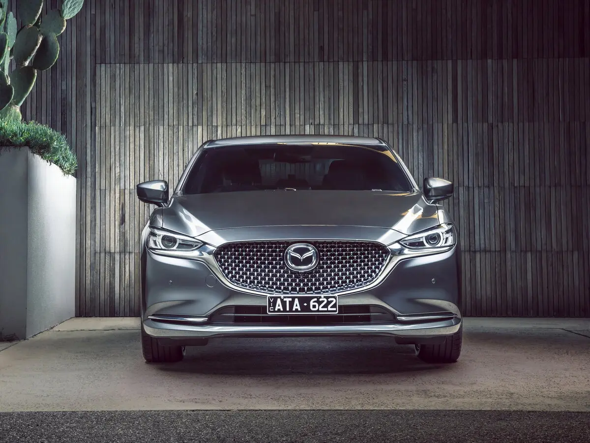Mazda Atenza III Рестайлинг 2 Седан — сүрөт 3