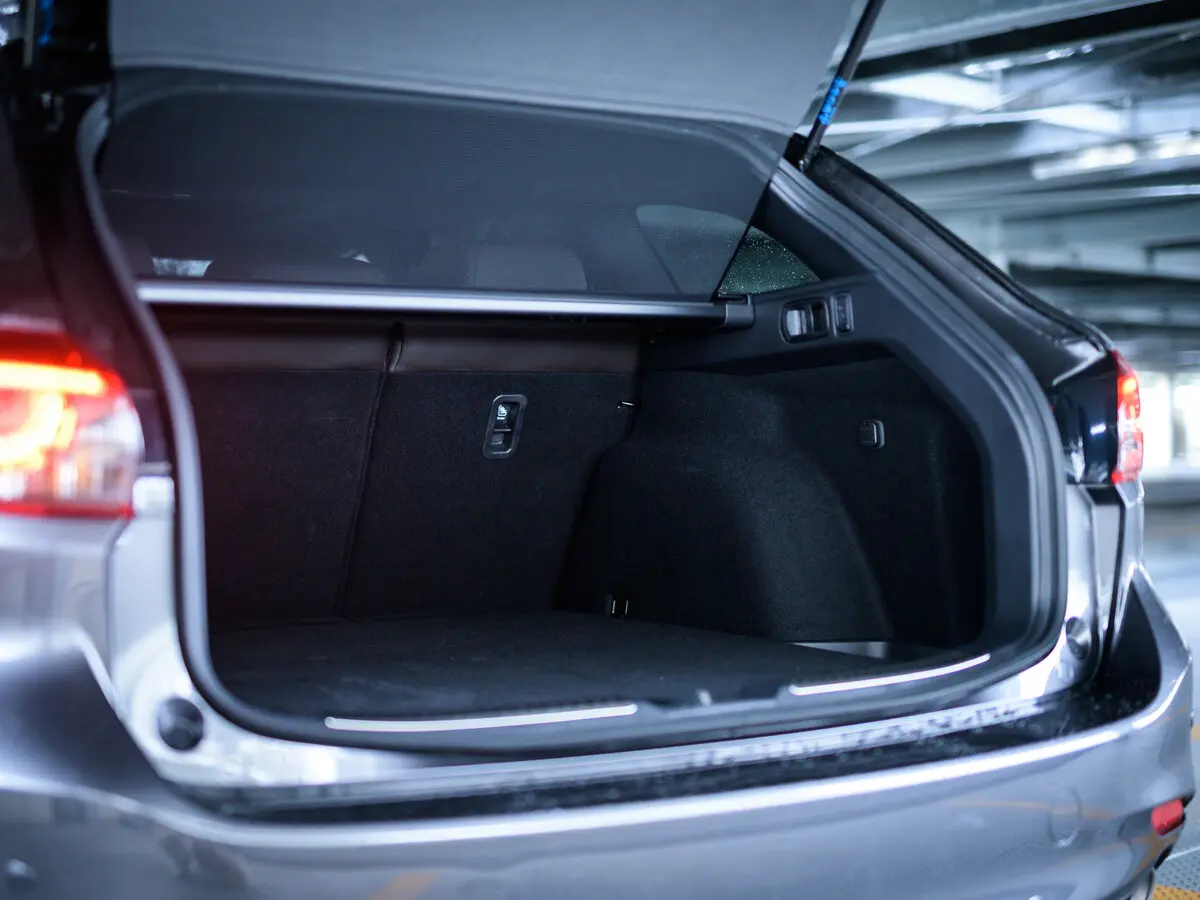 Mazda Atenza III Рестайлинг 2 Универсал 5 дв. — сүрөт 8