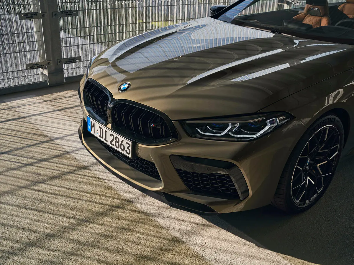 BMW M8 I (F91/F92/F93) Рестайлинг Кабриолет — 照片 8