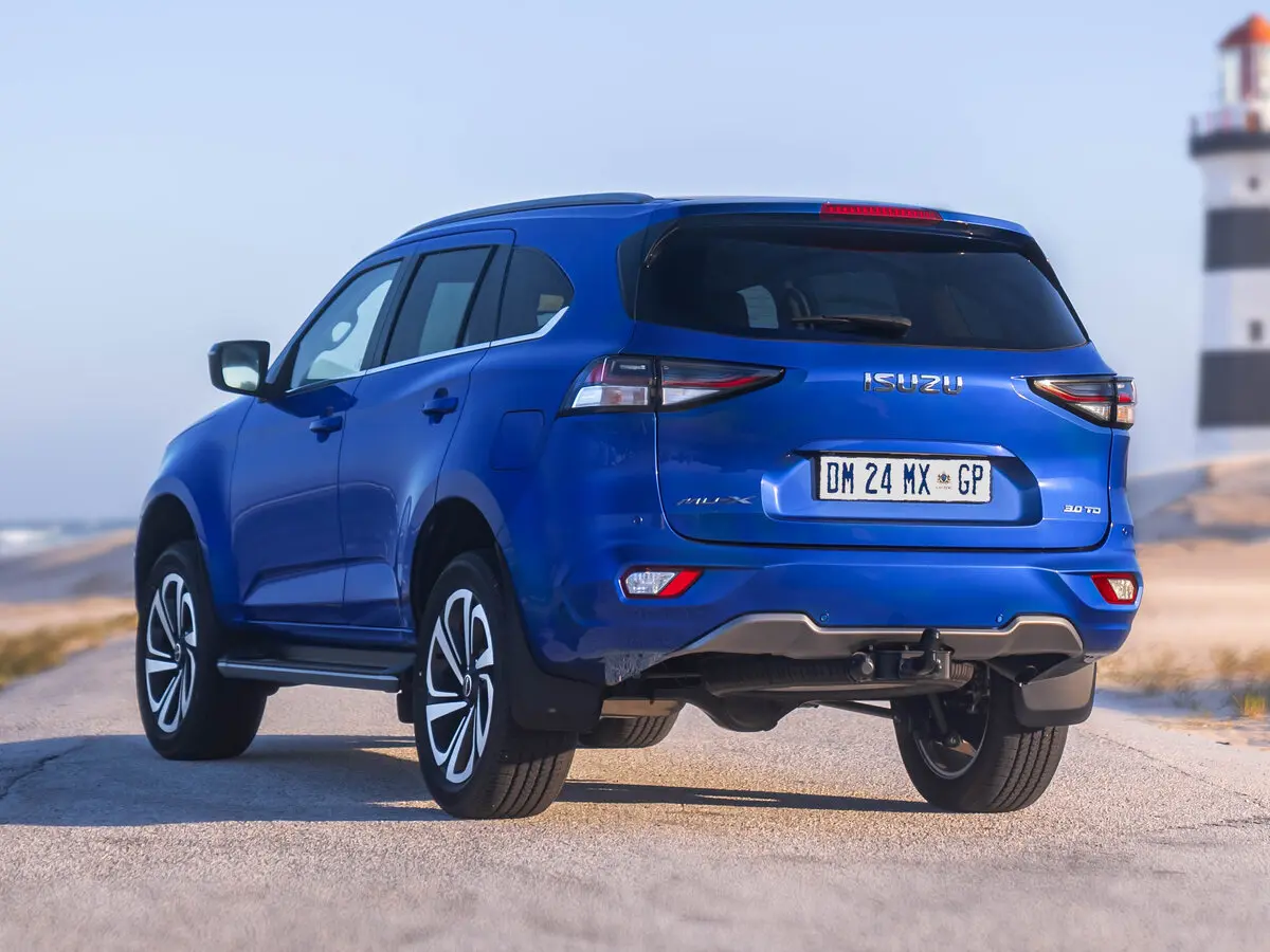 Isuzu MU-X II Внедорожник 5 дв. — сүрөт 5