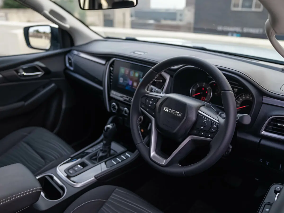 Isuzu MU-X II Внедорожник 5 дв. — сүрөт 8