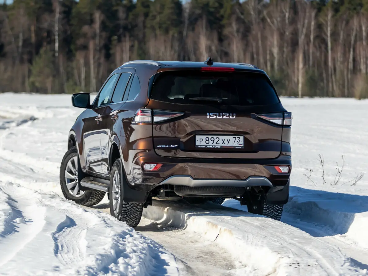 Isuzu MU-X II Внедорожник 5 дв. — сүрөт 20