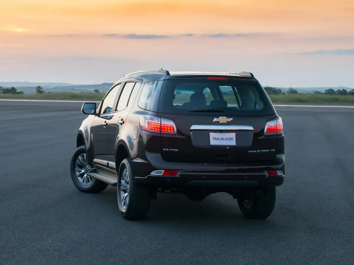 Chevrolet TrailBlazer II Рестайлинг Внедорожник 5 дв. — сүрөт 4