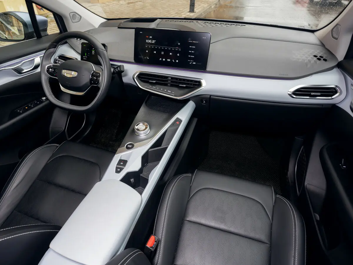 Geely Geometry C 2020 – 2024 Хэтчбек 5 дв. — 照片 19