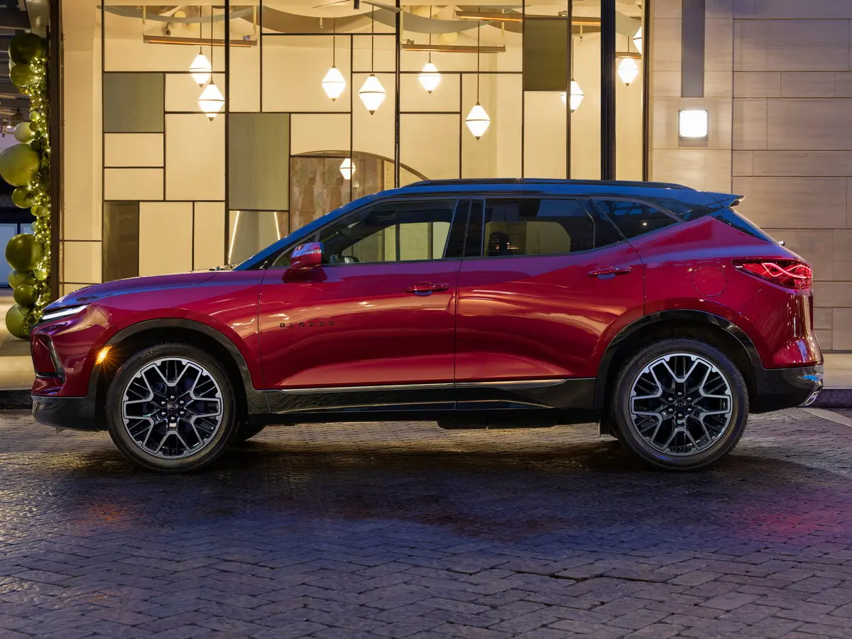 Chevrolet Blazer III Рестайлинг Внедорожник 5 дв. — 照片 2