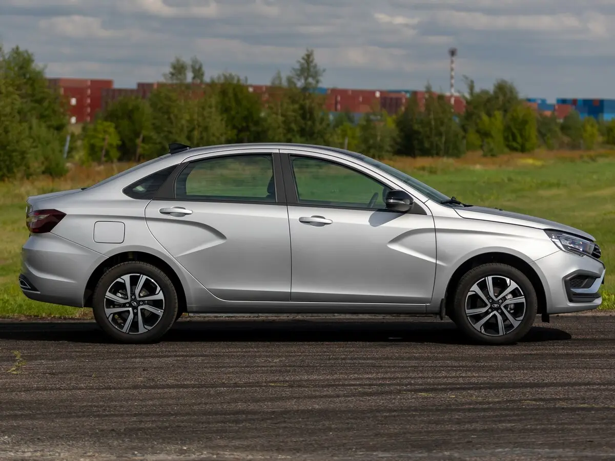 Lada (ВАЗ) Vesta I Рестайлинг (NG) Седан — сүрөт 2