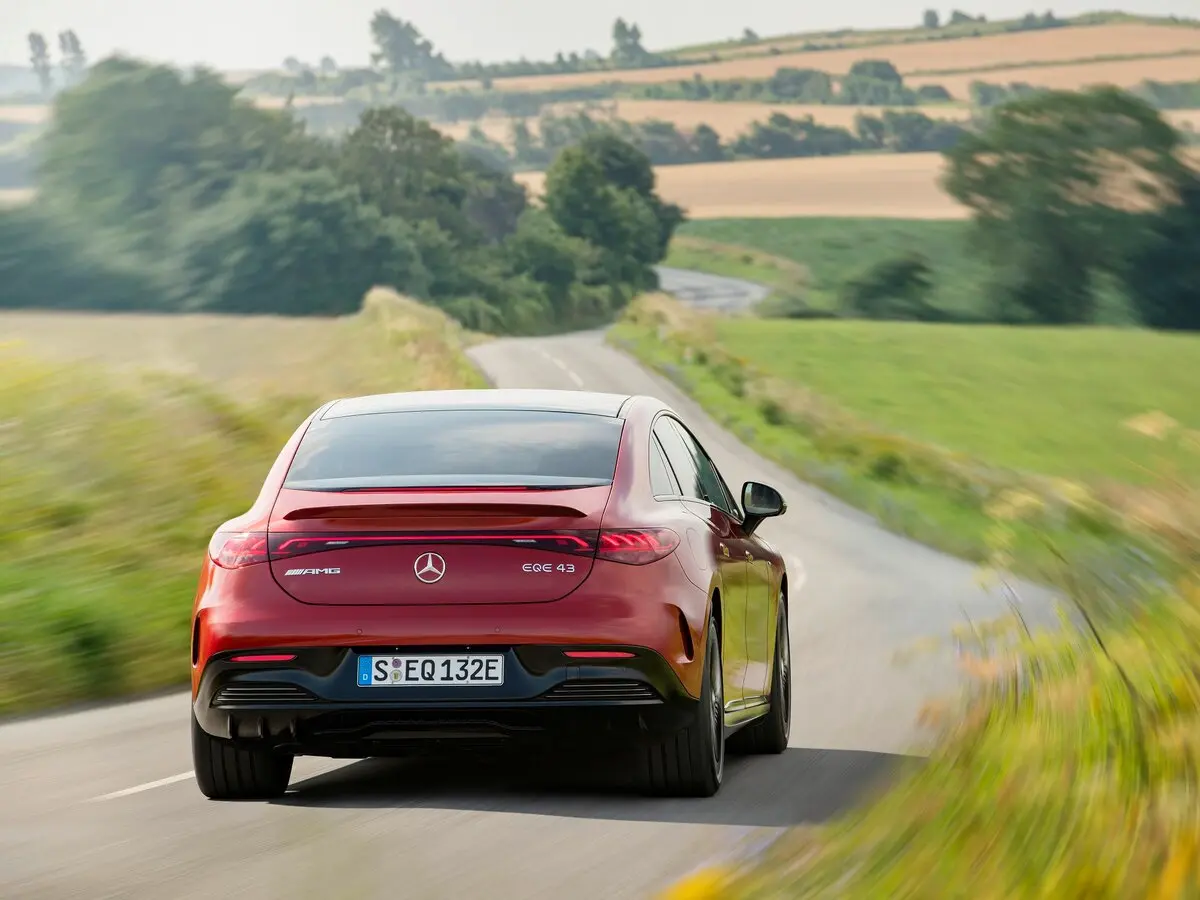 Mercedes-Benz EQE AMG 2022 – н.в. Седан — сүрөт 4