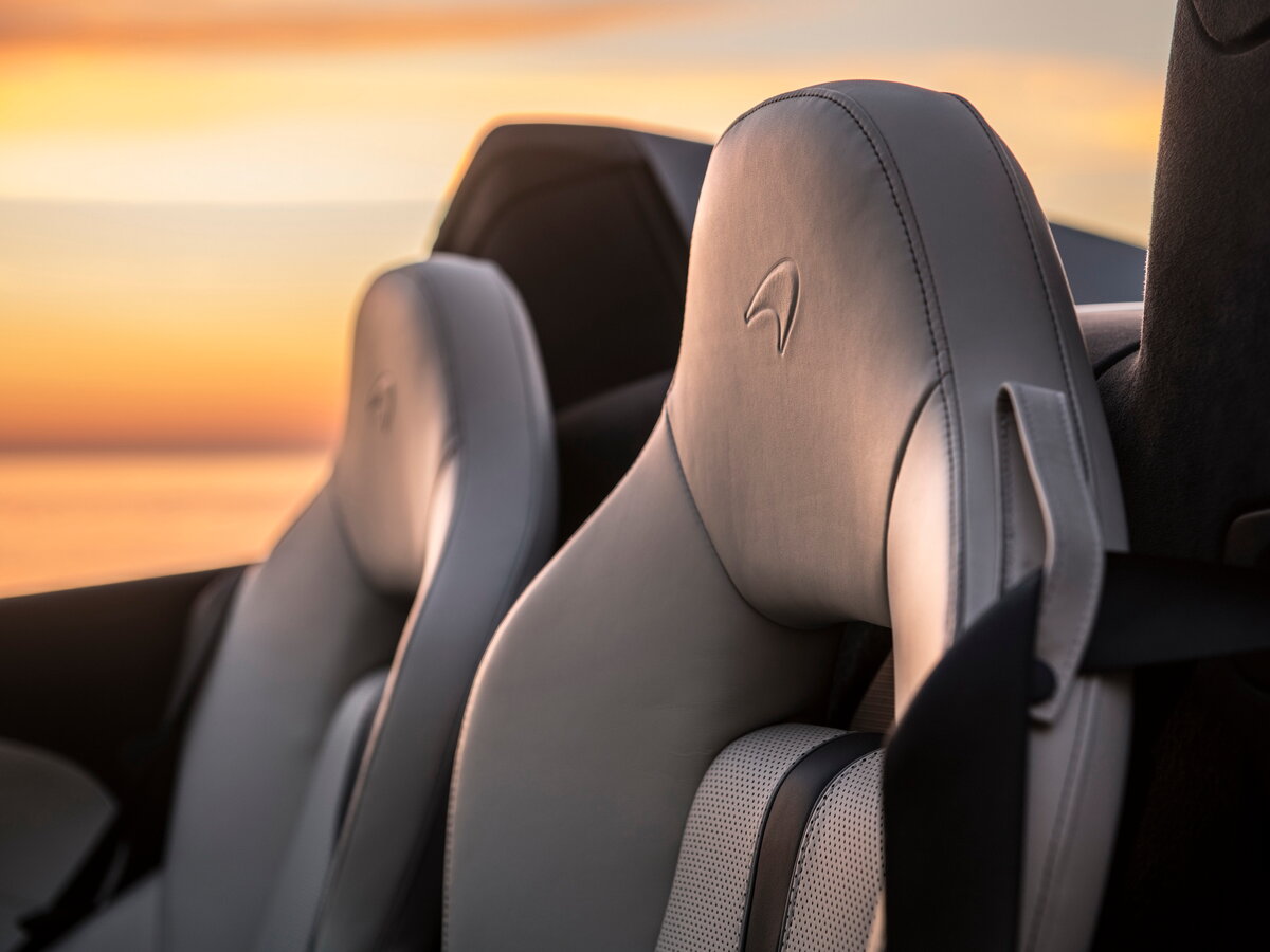 McLaren 570S 2015 – 2021 Родстер — фото 12