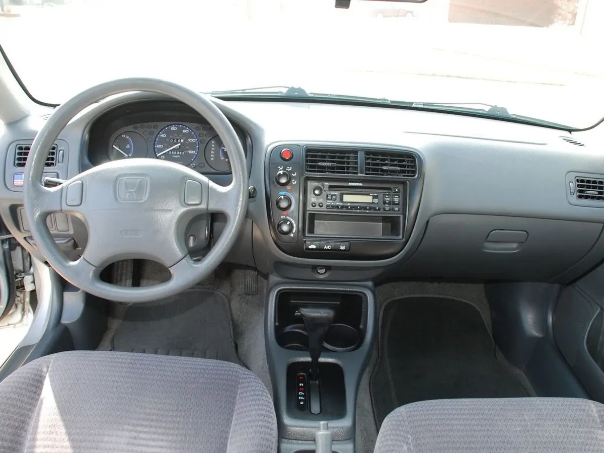 Honda Civic VI Рестайлинг Седан — фото 6