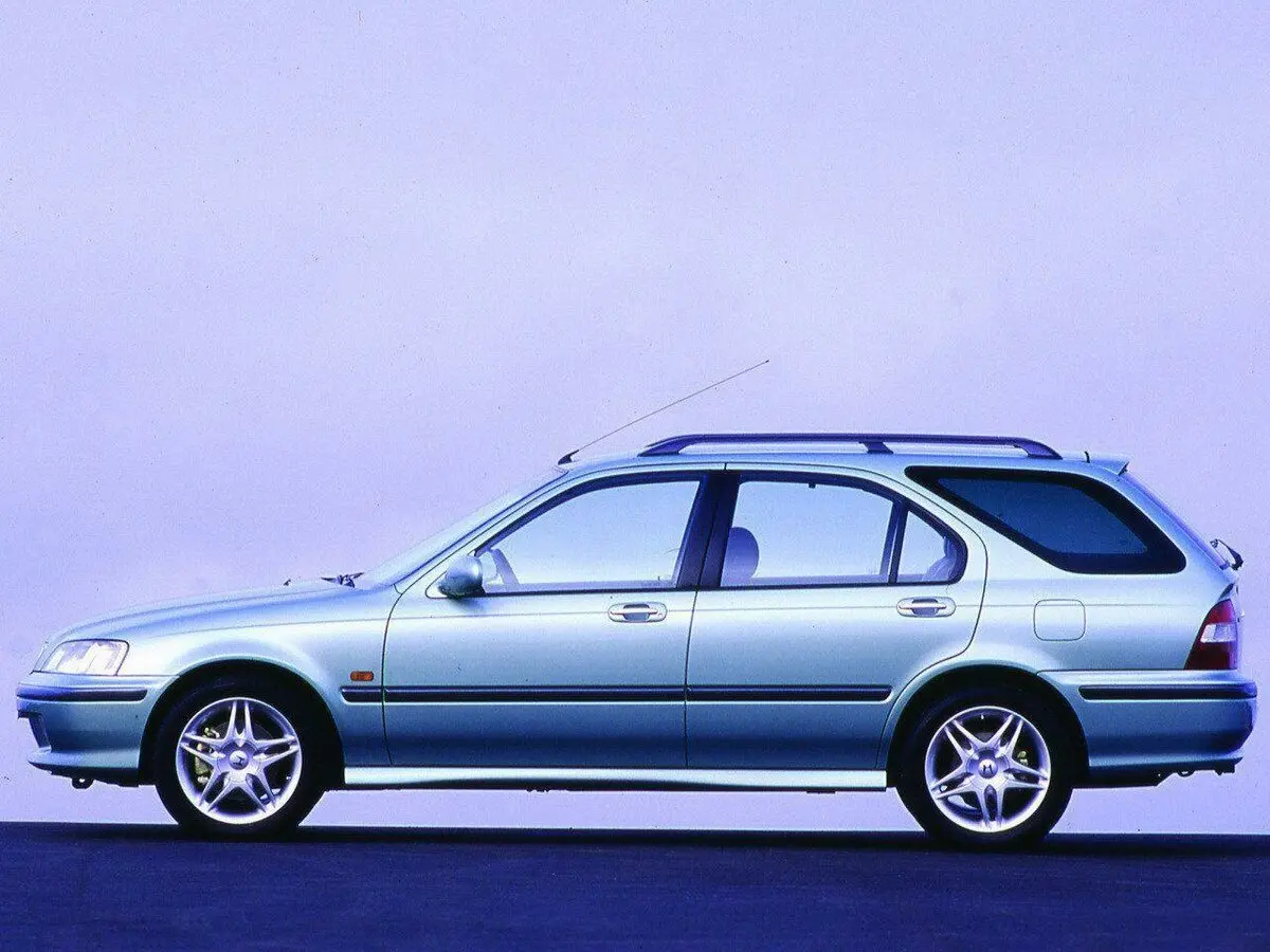 Honda Civic VI Рестайлинг Универсал 5 дв. — фото 2
