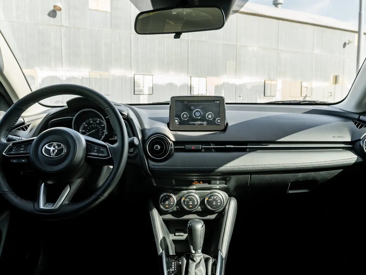 Toyota Yaris DJ/DL Хэтчбек 5 дв. — сүрөт 6