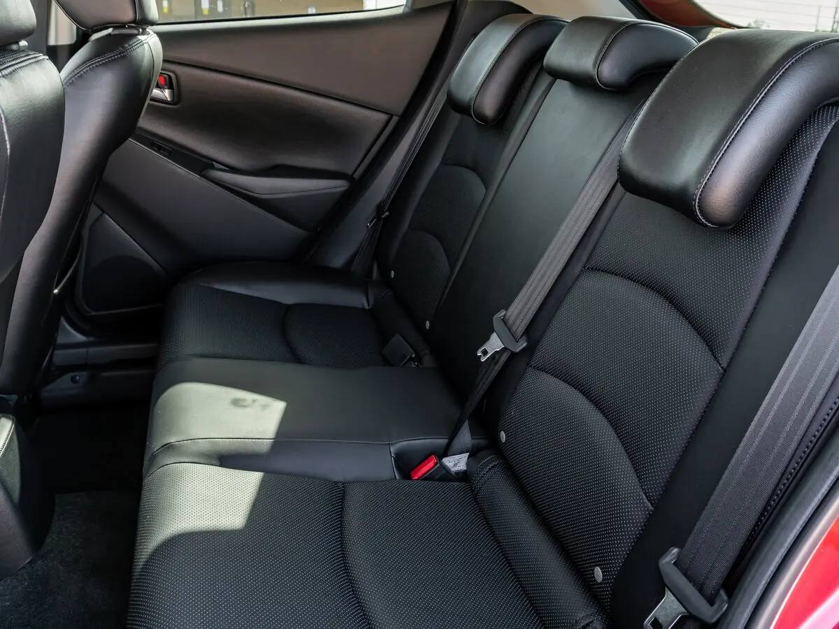 Toyota Yaris DJ/DL Хэтчбек 5 дв. — сүрөт 11