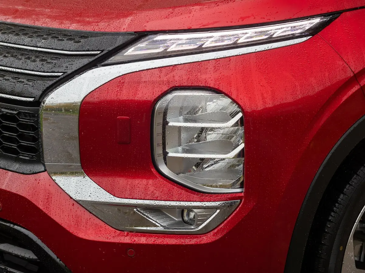 Mitsubishi Outlander IV Внедорожник 5 дв. — photo 29