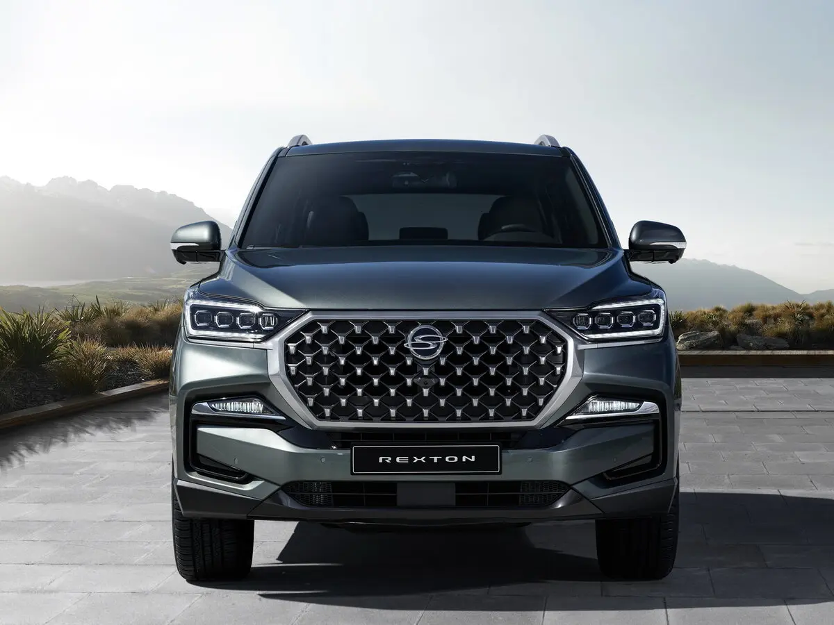 SsangYong Rexton IV Рестайлинг Внедорожник 5 дв. — фото 3