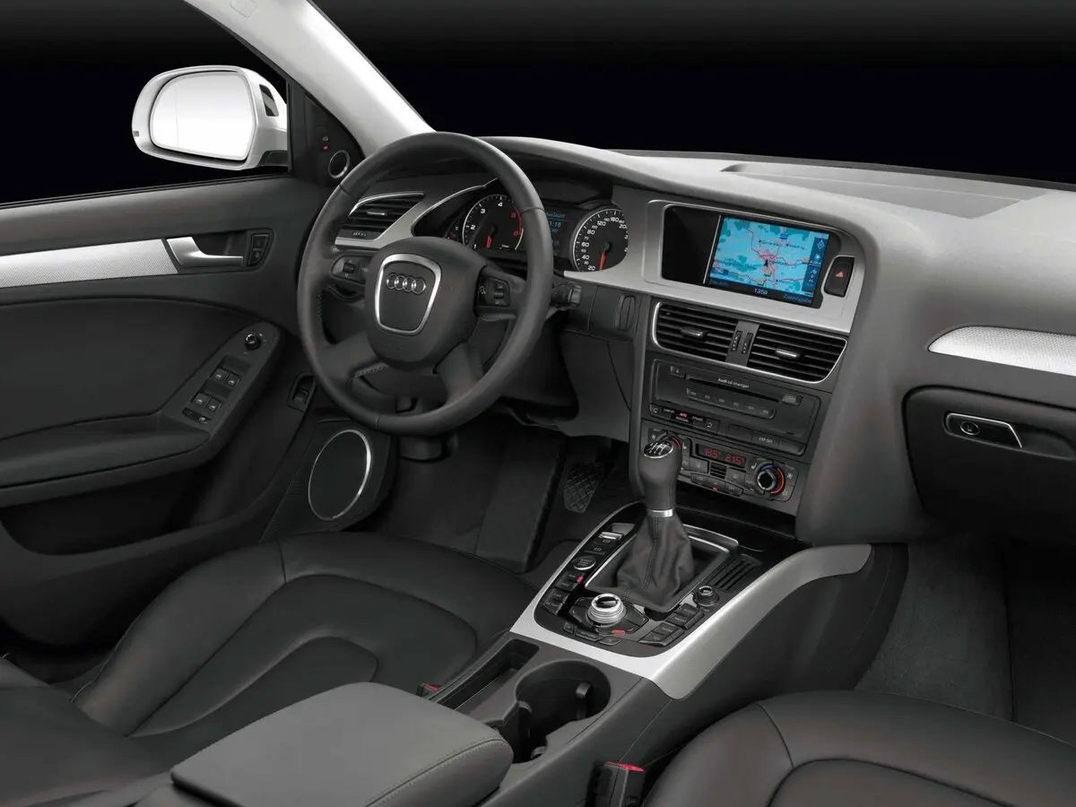 Audi A4 IV (B8) Универсал 5 дв. — 照片 7