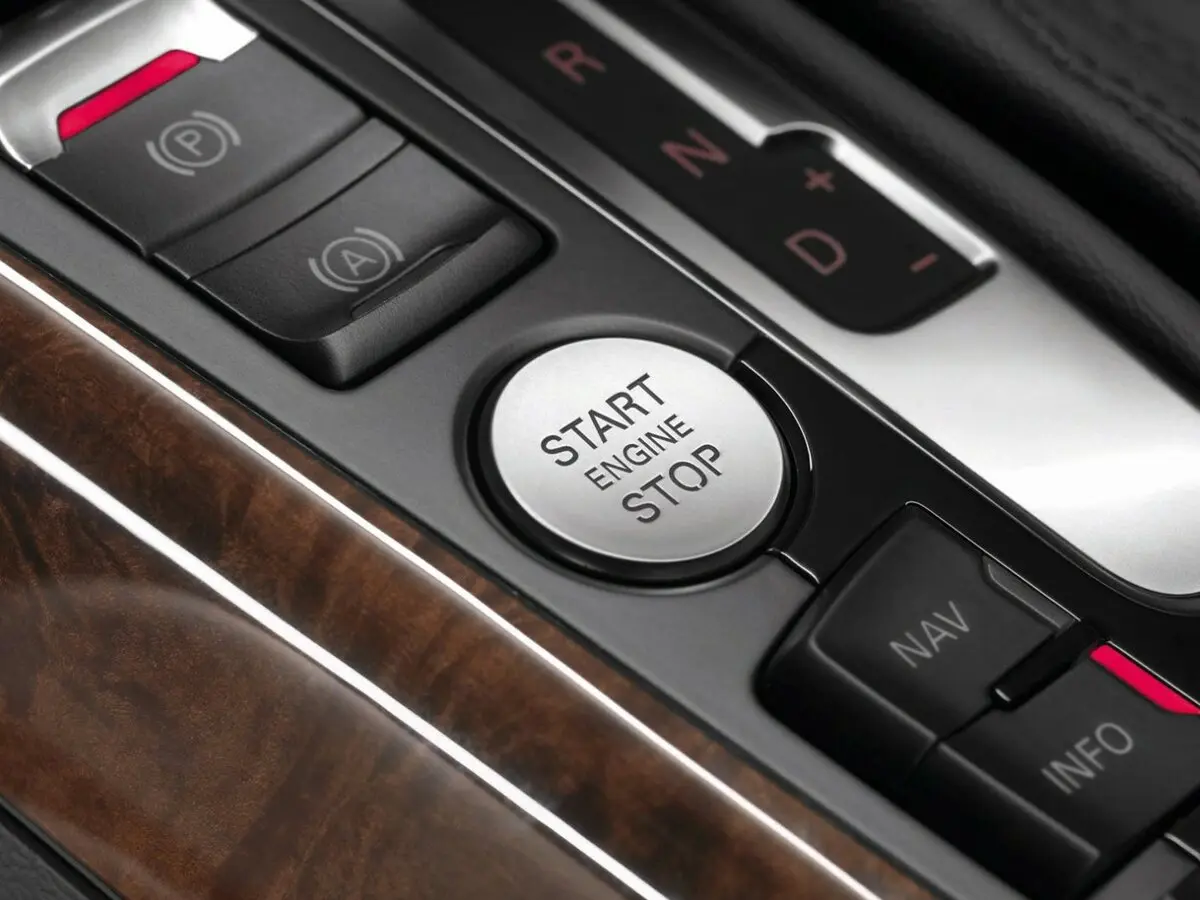 Audi A4 IV (B8) Универсал 5 дв. — 照片 14