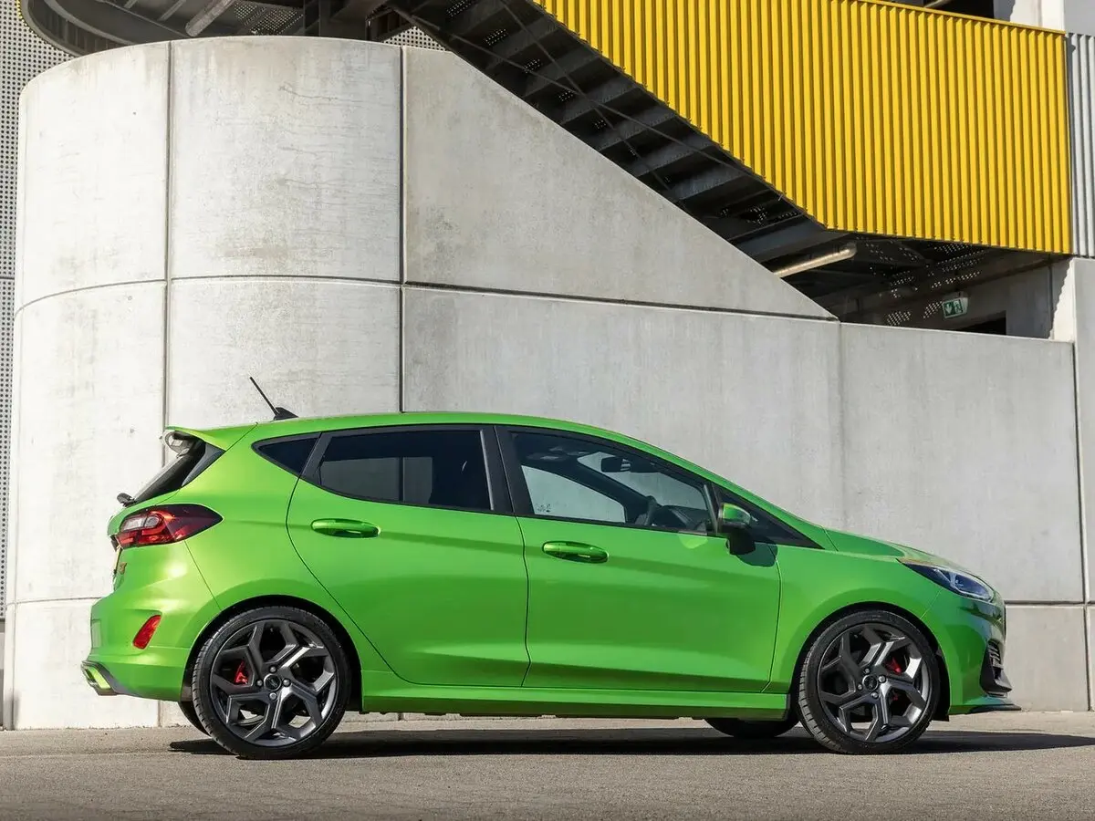 Ford Fiesta ST VII Рестайлинг Хэтчбек 5 дв. — photo 3