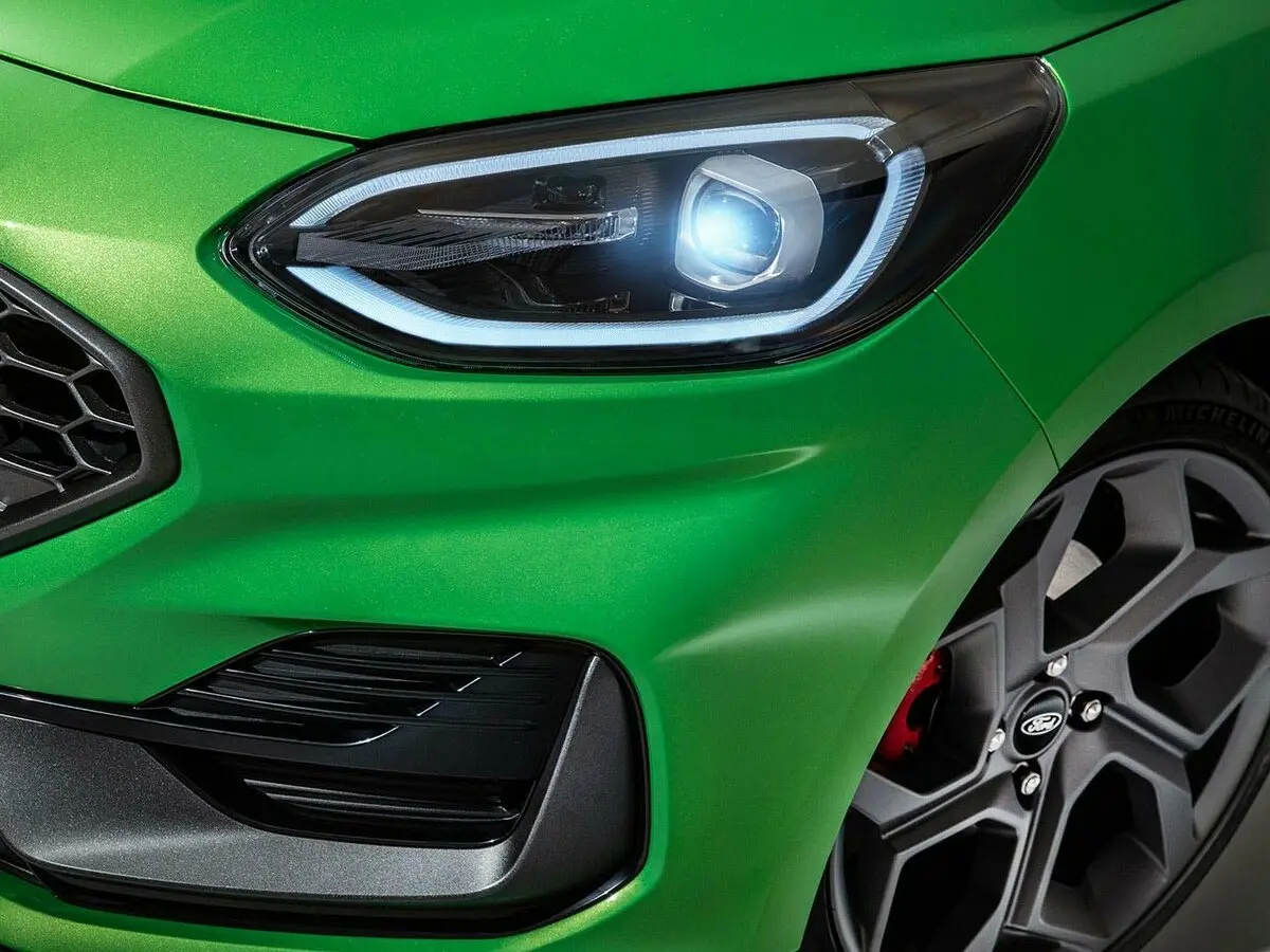 Ford Fiesta ST VII Рестайлинг Хэтчбек 5 дв. — photo 10
