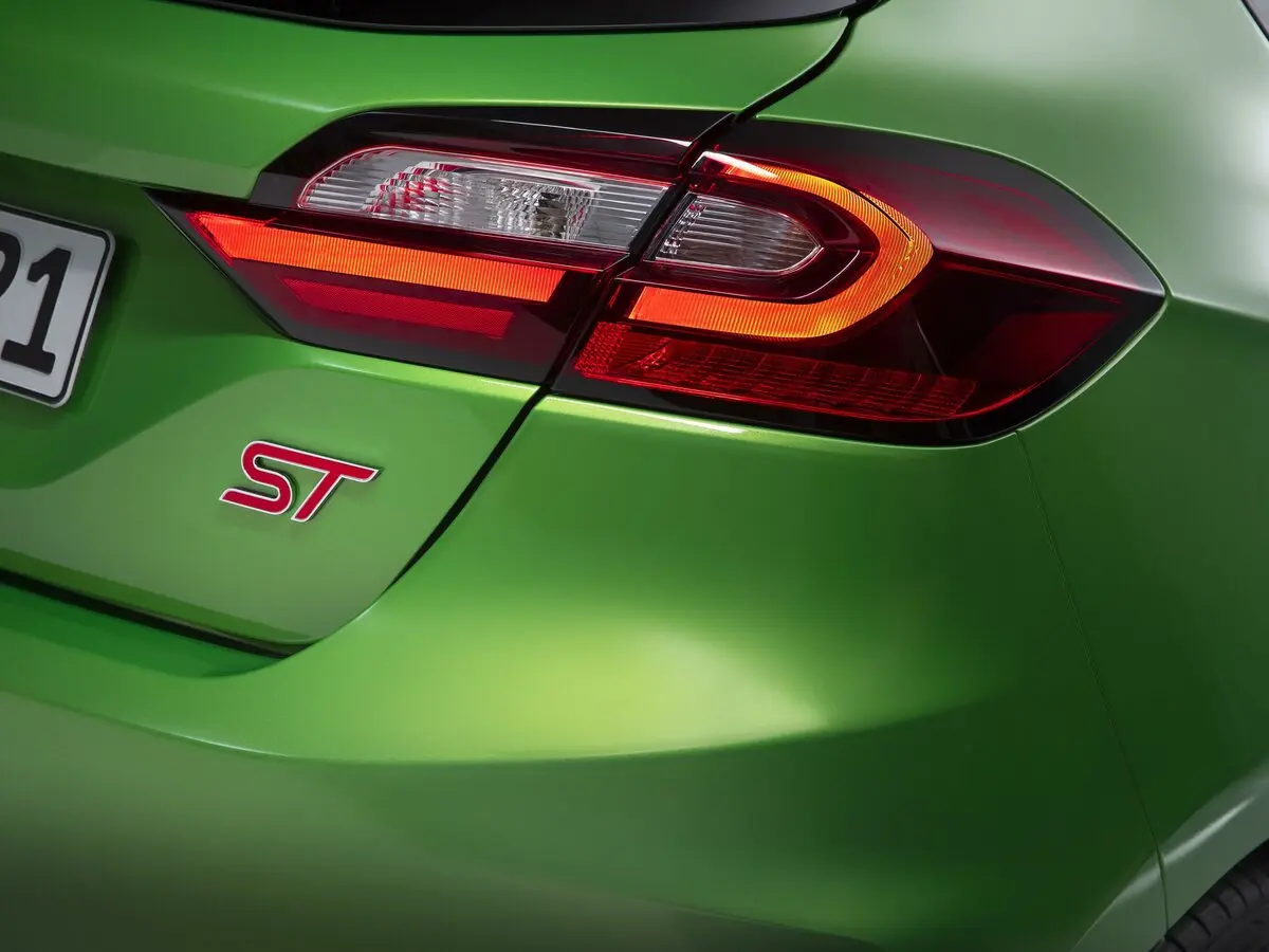 Ford Fiesta ST VII Рестайлинг Хэтчбек 5 дв. — photo 11