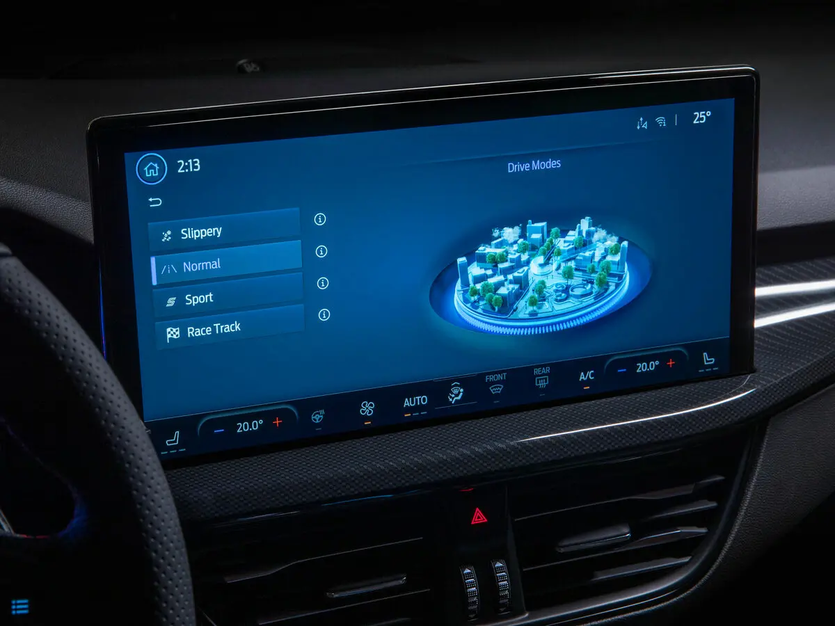 Ford Focus ST IV Рестайлинг Хэтчбек 5 дв. — сүрөт 8