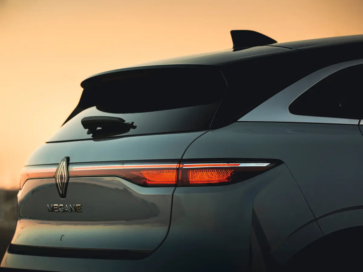 Renault Megane E-Tech I Внедорожник 5 дв. — сүрөт 14