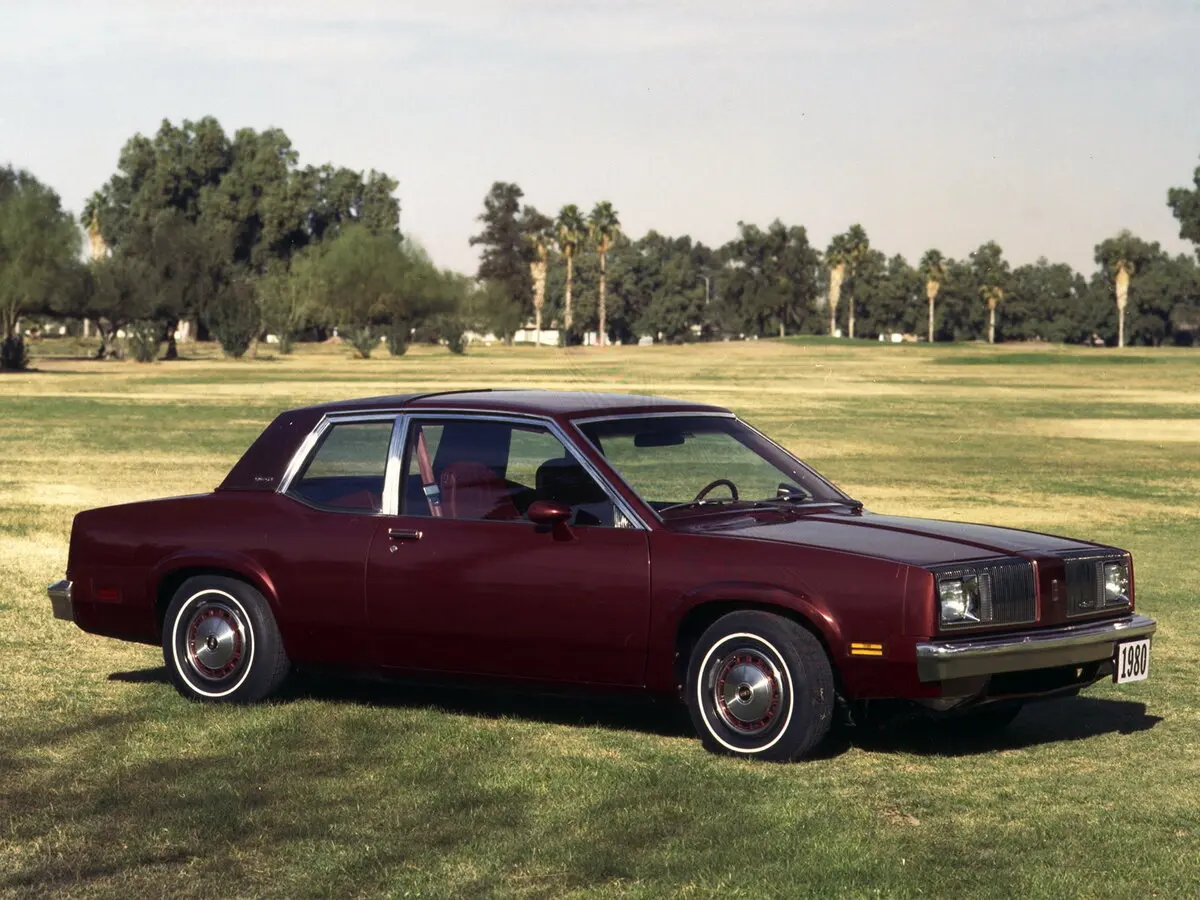 Oldsmobile Omega 1979 – 1984 Купе